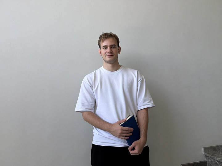 Дмитрий
